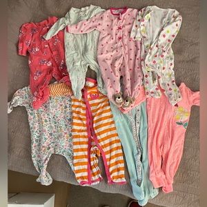 8 Carter’s sleepers 3-6 mo